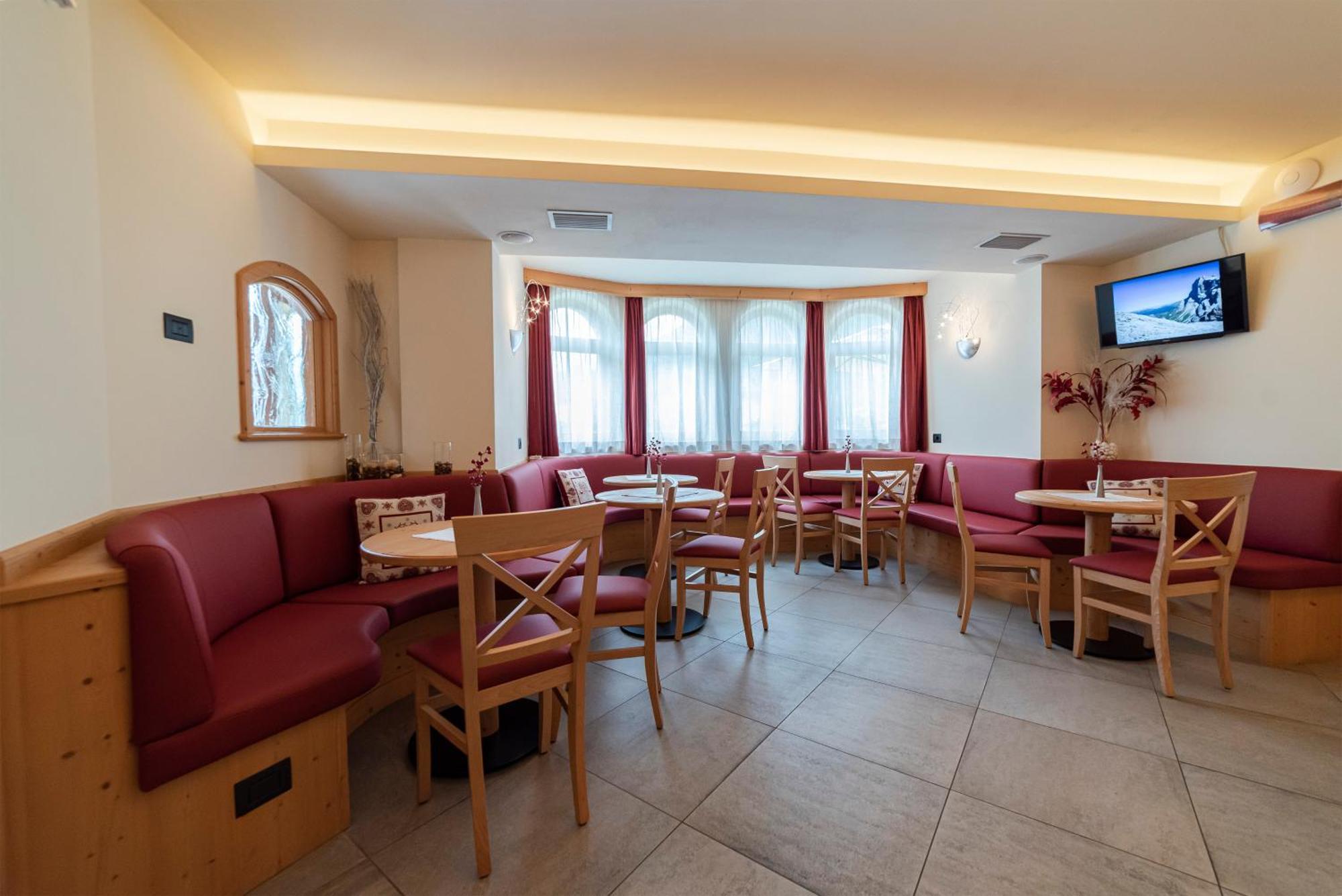 Hotel Garni Paradisi - Wellness & Spa Mezzano Eksteriør bilde