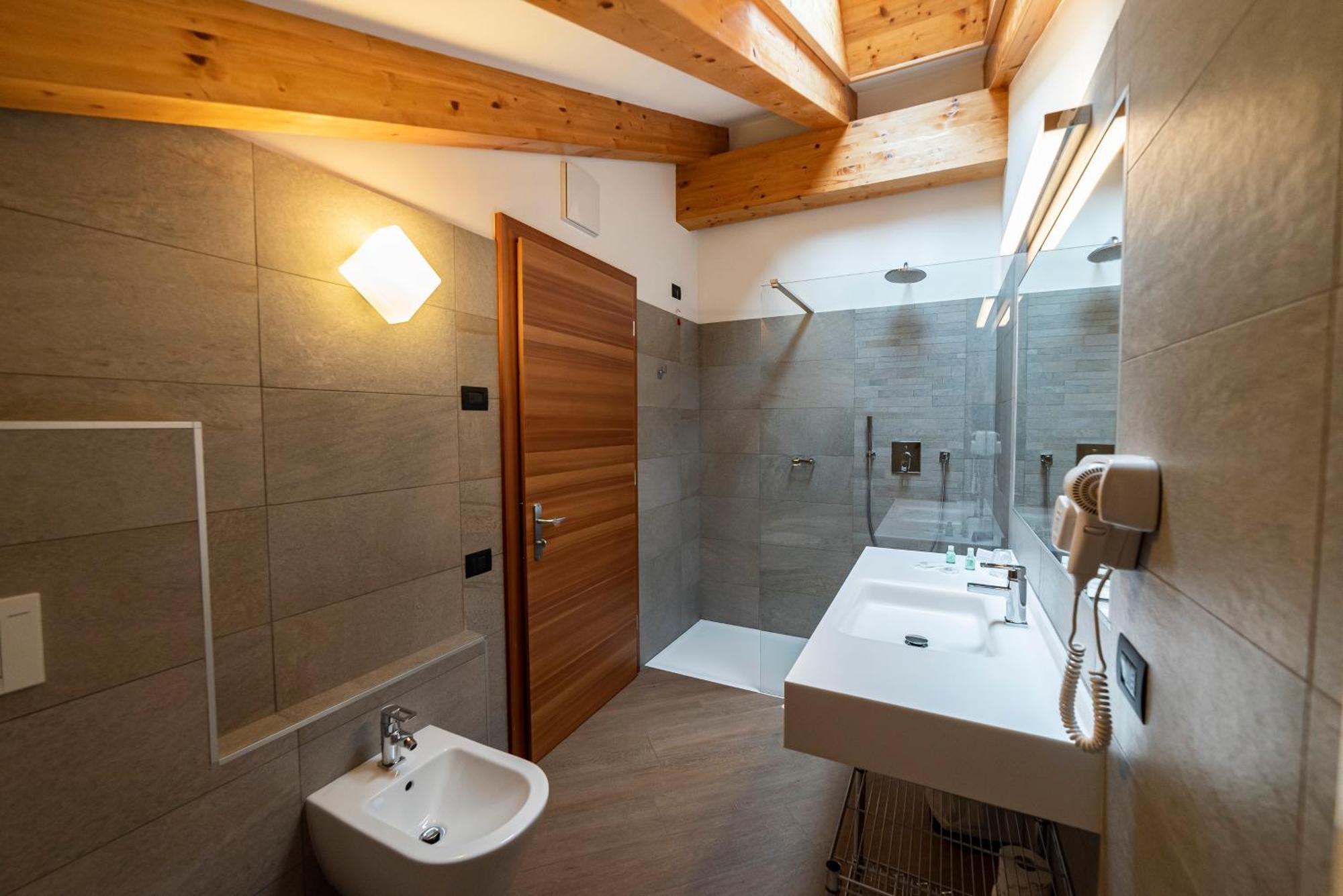 Hotel Garni Paradisi - Wellness & Spa Mezzano Eksteriør bilde