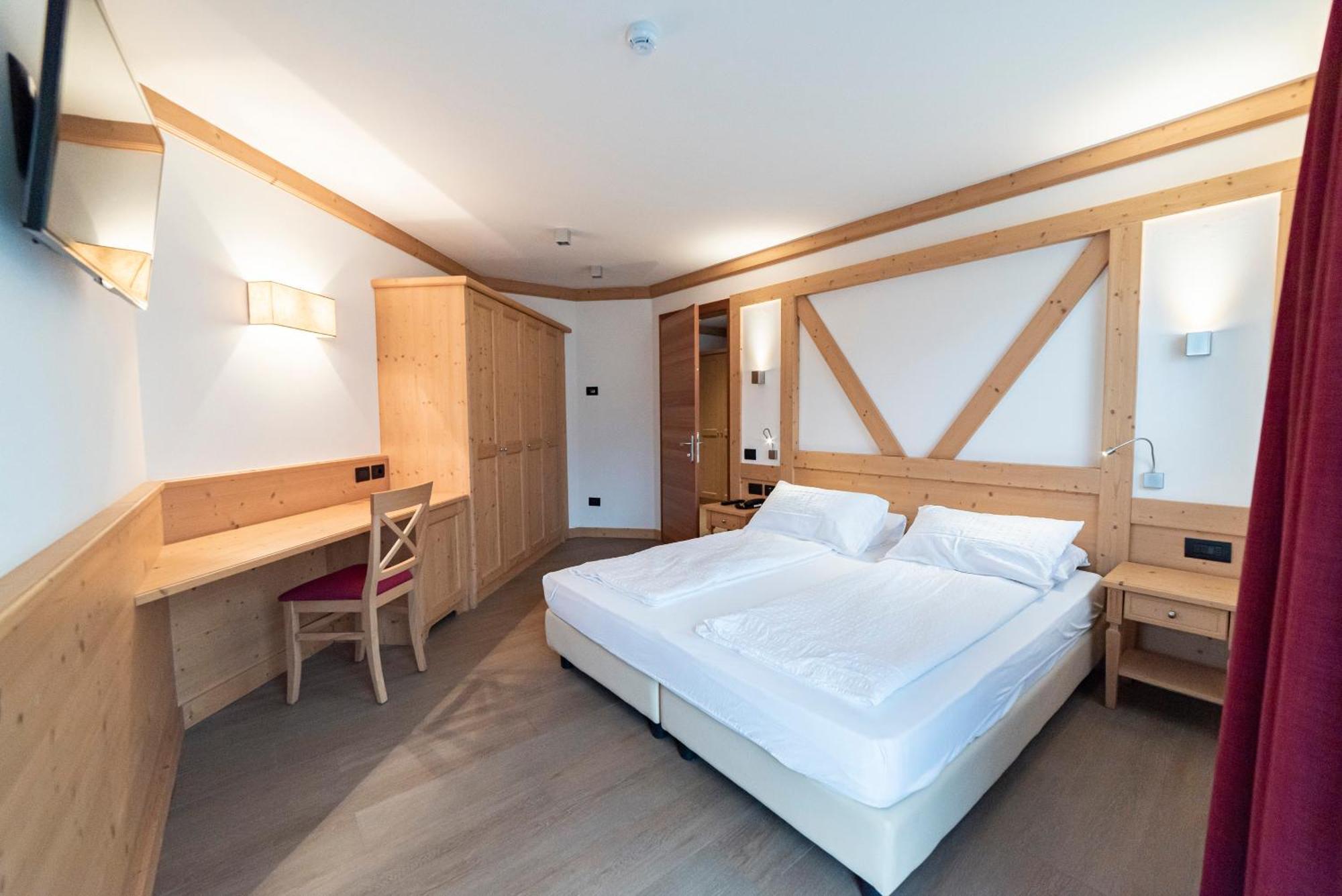 Hotel Garni Paradisi - Wellness & Spa Mezzano Eksteriør bilde