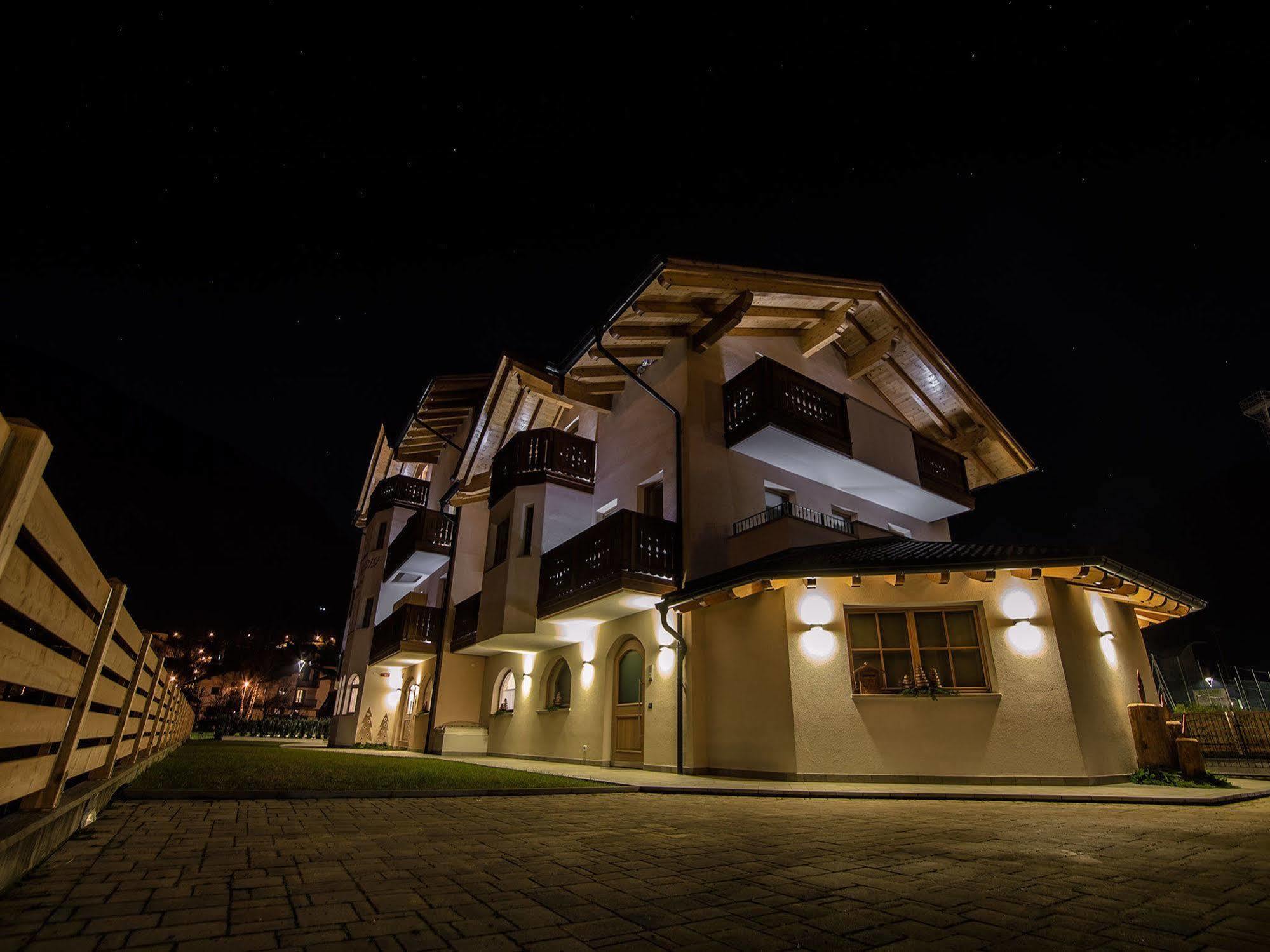 Hotel Garni Paradisi - Wellness & Spa Mezzano Eksteriør bilde