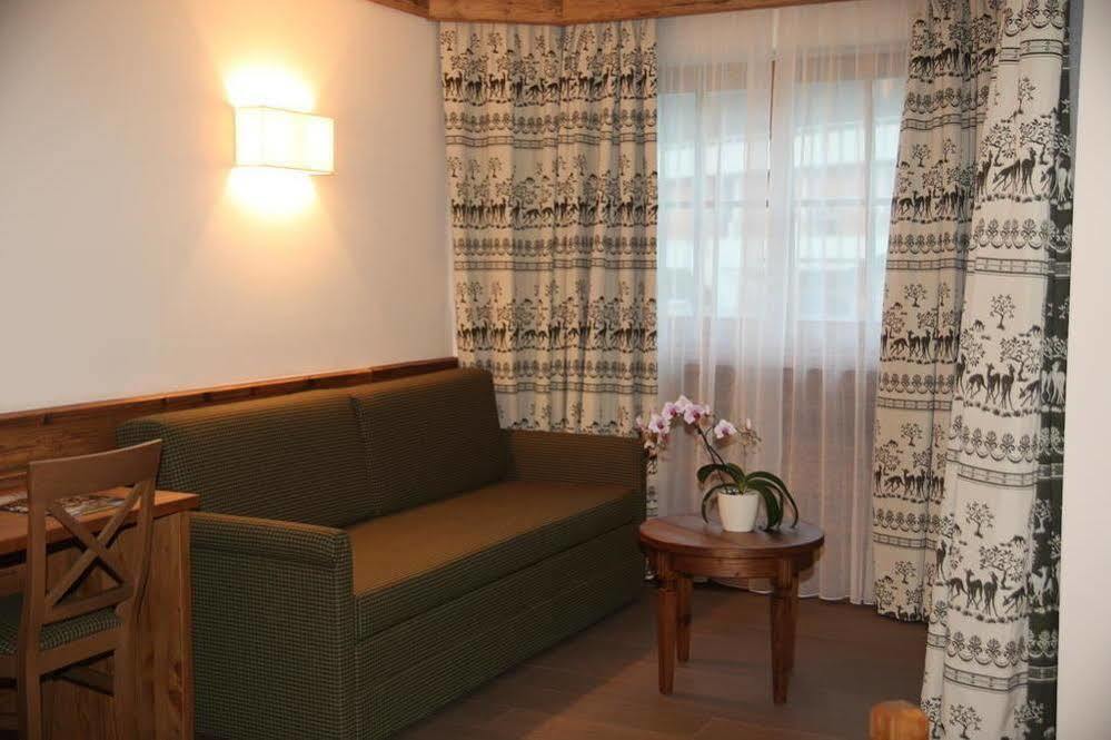 Hotel Garni Paradisi - Wellness & Spa Mezzano Eksteriør bilde