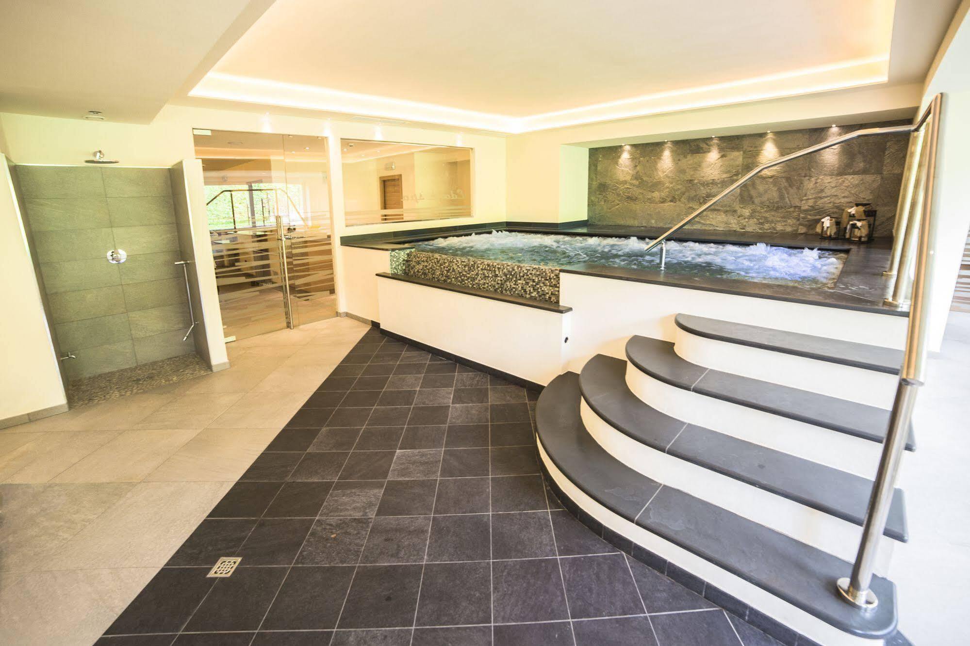 Hotel Garni Paradisi - Wellness & Spa Mezzano Eksteriør bilde